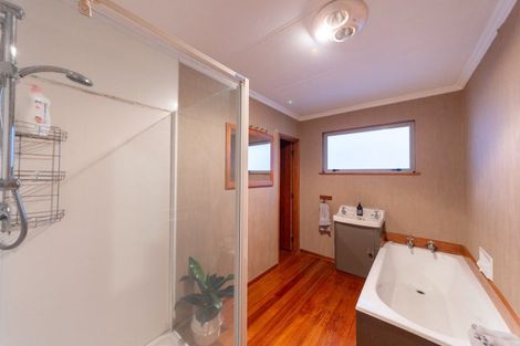 Photo of property in 7 Nairn Crescent, Awapuni, Palmerston North, 4412