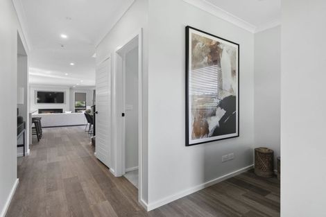 Photo of property in 2 Oakum Road, Whitby, Porirua, 5024