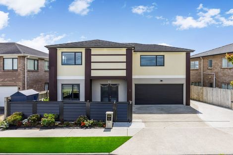 Photo of property in 32 Helianthus Avenue, Flat Bush, Auckland, 2019