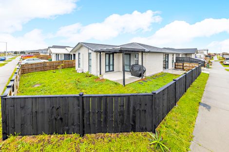 Photo of property in 51 Tawhiti Road, Pukekohe, 2120