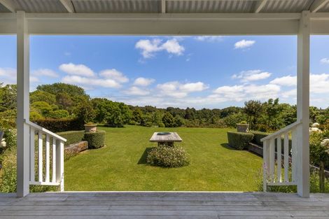 Photo of property in 68 Tarahunga Road, Levin, 5571