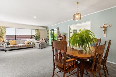 Photo of property in 175a Centreway Road, Orewa, 0931