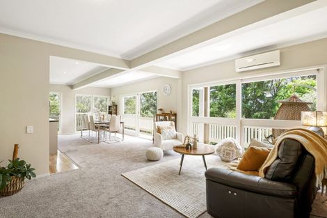 Photo of property in 8 Tranquil Glade, Hillcrest, Auckland, 0627