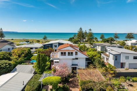 Photo of property in 49 Charles Street, Westshore, Napier, 4110