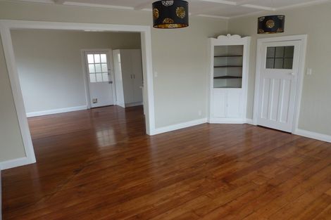 Photo of property in 5a Grove Road, Kelburn, Wellington, 6012