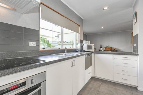 Photo of property in 2/102 Southampton Street West, Hastings, 4122