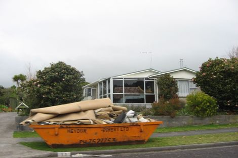 Photo of property in 11 Russell Drive, Oakura, 4314