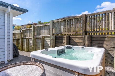 Photo of property in 37 Trelawny Terrace, Grenada Village, Wellington, 6037