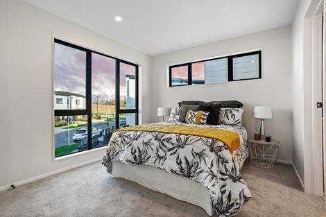 Photo of property in 10 Greenbrier Street, Westgate, 0814