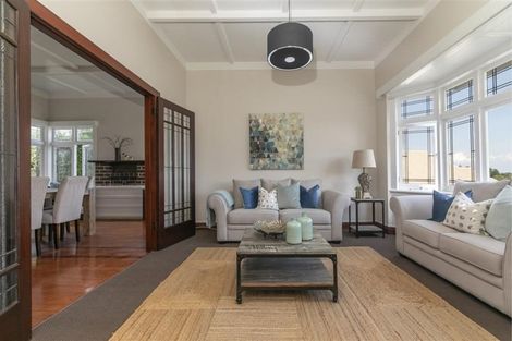 Photo of property in 15 Huapai Street, Onehunga, Auckland, 1061