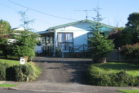 Photo of property in 73 Wiseley Road, West Harbour, Auckland, 0618