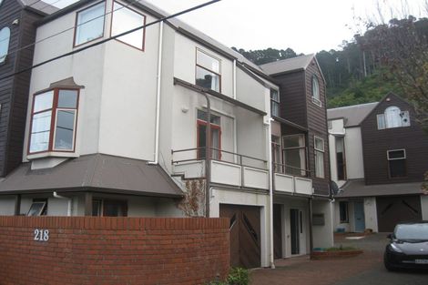 Photo of property in 218b Tinakori Road, Thorndon, Wellington, 6011