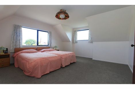 Photo of property in 1 Henry Street, Blenheim, 7201