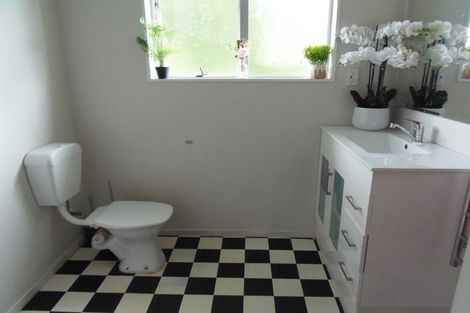 Photo of property in 2/28 Taramea Place, Addington, Christchurch, 8024