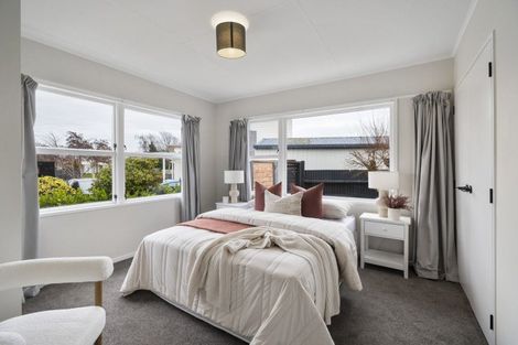Photo of property in 9 Abraham Crescent, Milson, Palmerston North, 4414