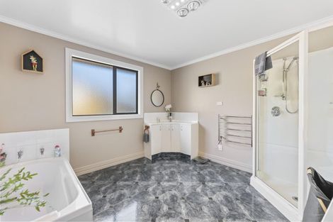 Photo of property in 195 Purakaunui Road, Mihiwaka, Port Chalmers, 9081