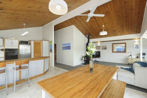 Photo of property in 11 Ropiha Street, Fitzroy, New Plymouth, 4312