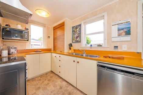 Photo of property in 2 Bracken Street, Wallaceville, Upper Hutt, 5018