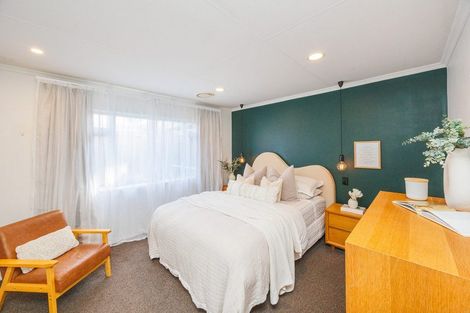 Photo of property in 4 Gladys Place, Kelvin Grove, Palmerston North, 4414