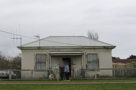 Photo of property in 52 Avenue Road, Foxton, 4814