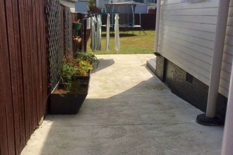 Photo of property in 23 Dimock Street, Titahi Bay, Porirua, 5022