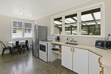 Photo of property in 35 Saint Annes Street, Levin, 5510
