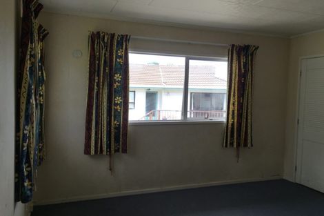 Photo of property in 126 Sunset Road, Unsworth Heights, Auckland, 0632