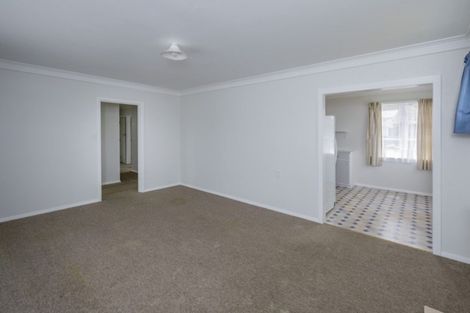 Photo of property in 61 Mako Mako Road, Levin, 5510