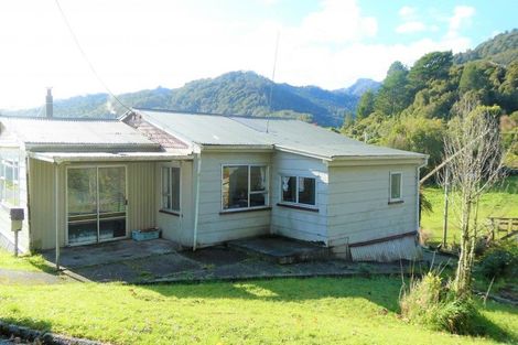 Photo of property in 4-6 Ross Street, Dunollie, Runanga, 7803
