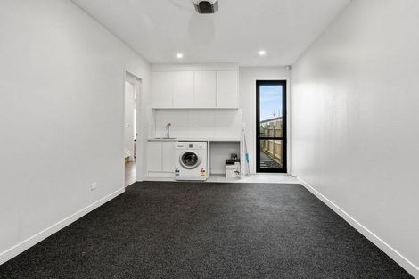 Photo of property in 10 Kea Road, Silverdale, 0932