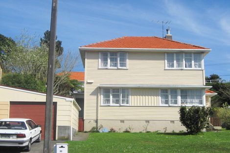 Photo of property in 22 Glenpark Avenue, Frankleigh Park, New Plymouth, 4310