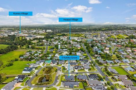 Photo of property in 5 Kahika Grove, Huapai, Kumeu, 0810