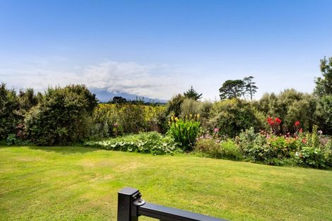 Photo of property in 2952 Eltham Road, Opunake, 4682