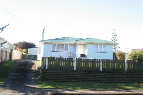 Photo of property in 16 Claymore Street, Manurewa, Auckland, 2102