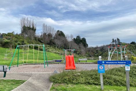 Photo of property in 92 Whakaturou Crescent, Pyes Pa, Tauranga, 3112