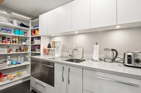 Photo of property in 27 Pendeen Crescent, Jacks Point, Queenstown, 9371