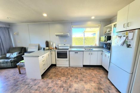 Photo of property in 18 Glendale Crescent, Holmes Hill, Oamaru, 9401