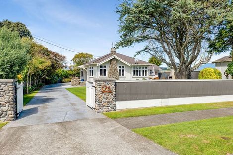 Photo of property in 21 Dives Avenue, Hawera, 4610