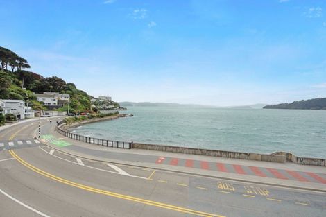 Photo of property in 4/148 Evans Bay Parade, Roseneath, Wellington, 6021