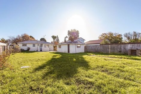 Photo of property in 292 Main North Road, Redwood, Christchurch, 8051