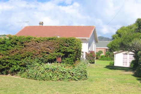 Photo of property in 209 Seaview Road, Whangamata, 3620