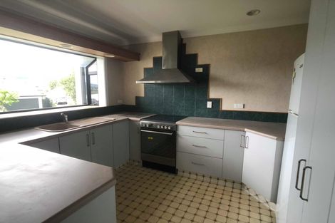 Photo of property in 71 Esplanade, Kaiti, Gisborne, 4010