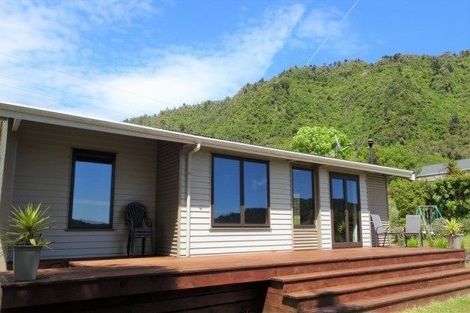 Photo of property in 307 Omoto Road, Kaiata, Greymouth, 7805