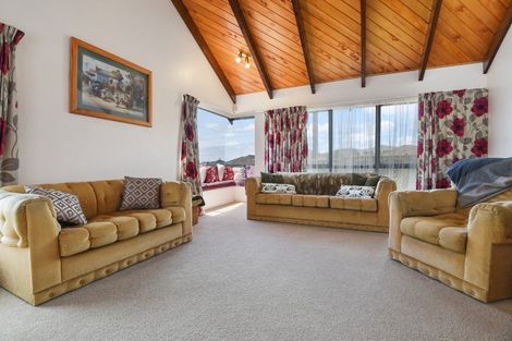 Photo of property in 9 Gareth Place, Lynmore, Rotorua, 3010