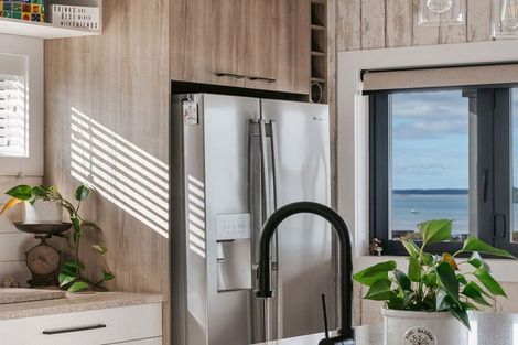 Photo of property in 4 Goldstone Place, Omokoroa, 3114