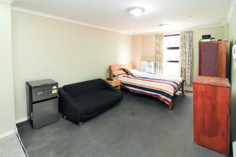 Photo of property in Aitken Street Apartments, 205/5 Aitken Street, Thorndon, Wellington, 6011