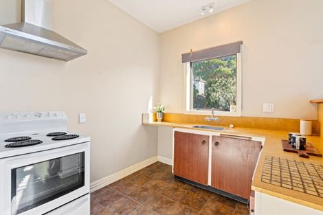 Photo of property in 68 Grosvenor Street, Kensington, Dunedin, 9011