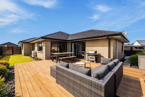 Photo of property in 15 Guyon Street, Marshland, Christchurch, 8083