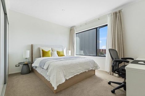 Photo of property in 33 Wallace Road, Hobsonville, Auckland, 0616