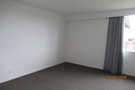 Photo of property in 90 Royal Road, Massey, Auckland, 0614